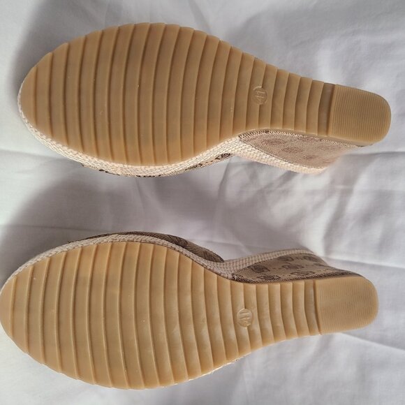 NEW wedge sandals - Picture 4 of 5